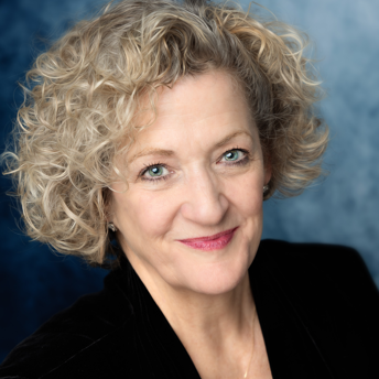 Kathleen Hacker Headshot